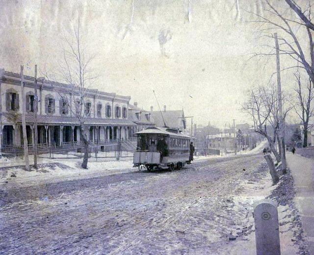 First electric street car arrives in Wilkes-Barre - photo of street car on North Main Street dec 13 1887
